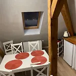 Kamienica Zolnierska 2 Mieszkania Numer 4 I 5 *