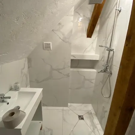 דירה Kamienica Zolnierska 2 Mieszkania Numer 4 I 5 אולז'טין