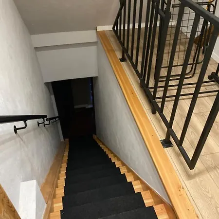 Kamienica Zolnierska 2 Mieszkania Numer 4 I 5 *