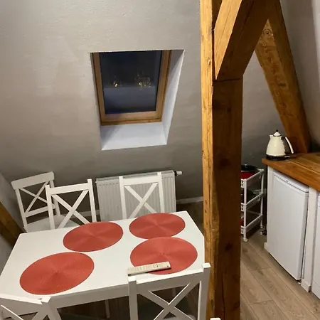 Kamienica Zolnierska 2 Mieszkania Numer 4 I 5 *